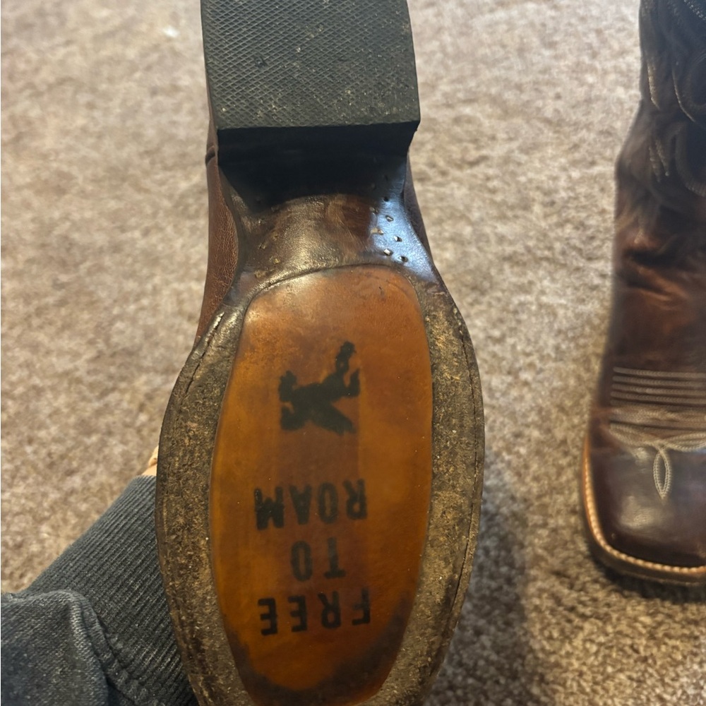 Idyllwind Brown Leather Western Heeled Boots - Picture 2 of 3